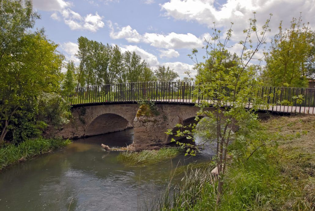 Puente sobre el Río Úrbel